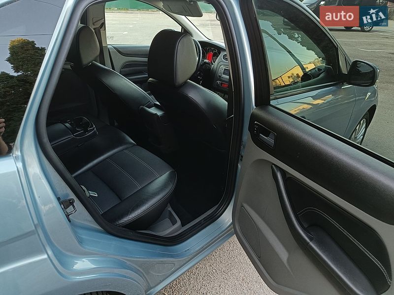 Хэтчбек Ford Focus 2008 в Дубно фото 32 Хэтчбек Ford Focus 2008 в Дубно