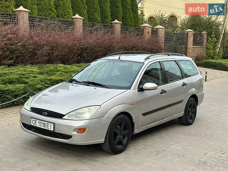 Ford Focus 2000