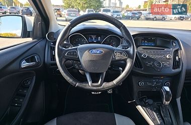 Хэтчбек Ford Focus 2015 в Киеве
