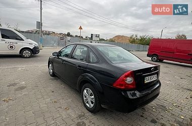 Седан Ford Focus 2011 в Счастливом