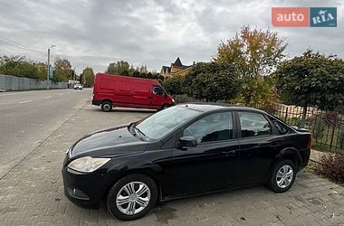 Седан Ford Focus 2011 в Счастливом