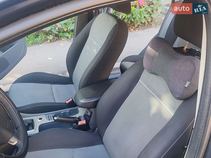 Седан Ford Focus 2011 в Харькове фото 29 Седан Ford Focus 2011 в Харькове