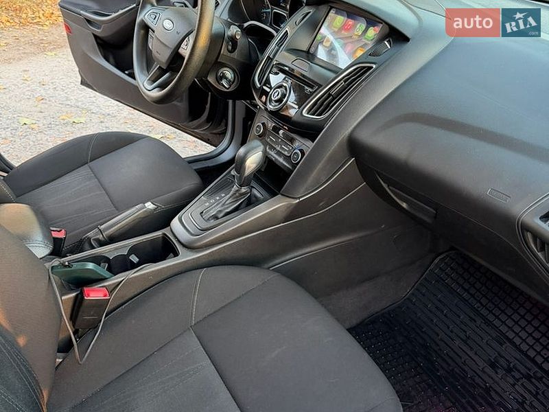 Хетчбек Ford Focus 2017 в Дніпрі