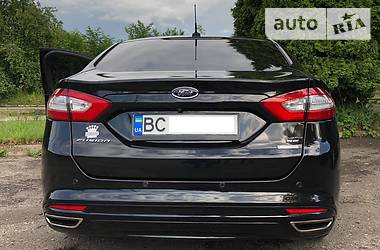 Седан Ford Fusion 2014 в Львове