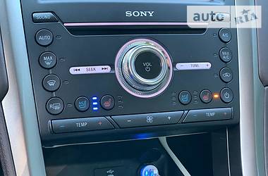 Седан Ford Fusion 2017 в 