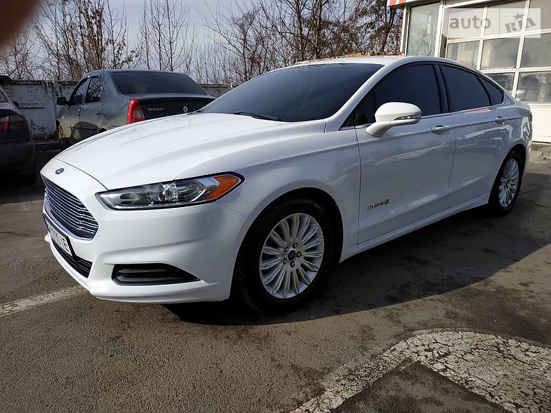 Седан Ford Fusion 2015 в Одесі