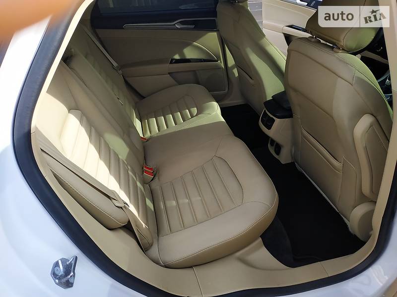 Седан Ford Fusion 2015 в Одесі