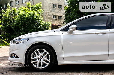 Седан Ford Fusion 2016 в Львове