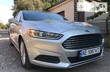 Седан Ford Fusion 2014 в Кривом Роге