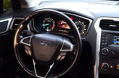 Седан Ford Fusion 2013 в Сумах