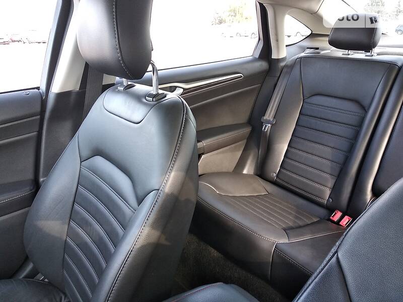 Седан Ford Fusion 2015 в Харкові