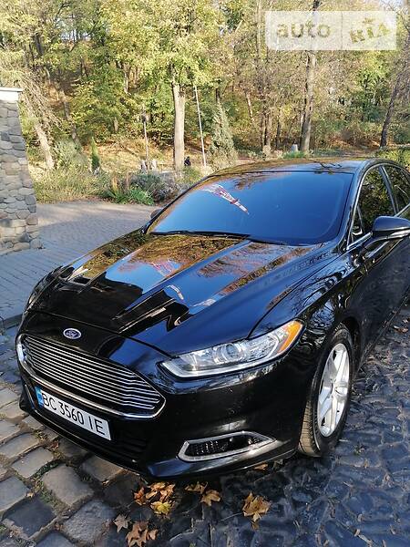 Седан Ford Fusion 2014 в Львові