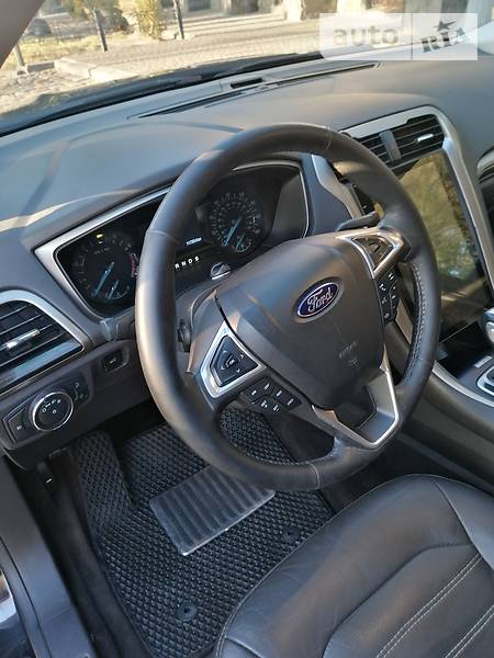 Седан Ford Fusion 2014 в Львові