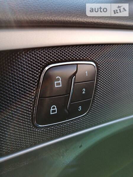 Седан Ford Fusion 2014 в Львові