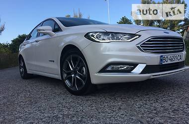 Седан Ford Fusion 2017 в Львове