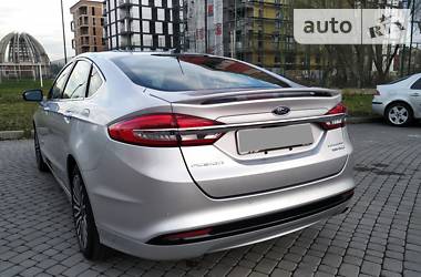 Седан Ford Fusion 2018 в 