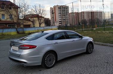 Седан Ford Fusion 2018 в 