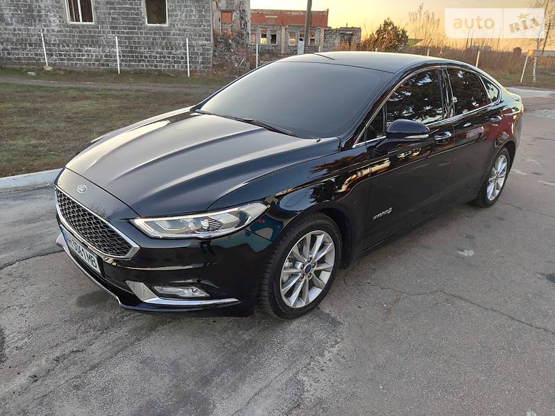 Седан Ford Fusion 2016 в Славянске