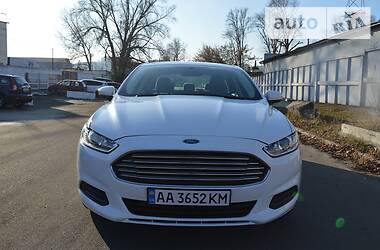 Седан Ford Fusion 2015 в Киеве