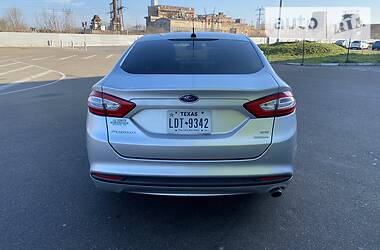 Седан Ford Fusion 2013 в 