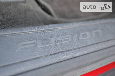 Седан Ford Fusion 2015 в 