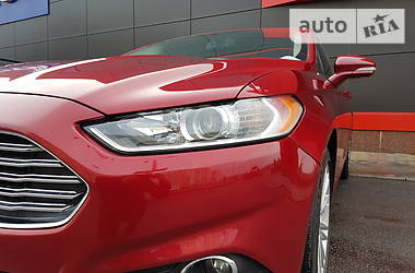 Седан Ford Fusion 2014 в 