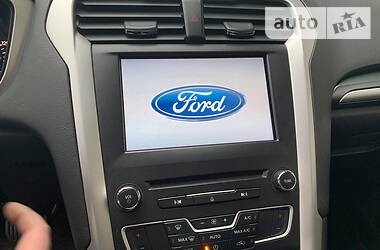 Седан Ford Fusion 2015 в 