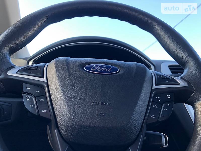 Седан Ford Fusion 2016 в Ізмаїлі