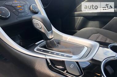 Седан Ford Fusion 2016 в 
