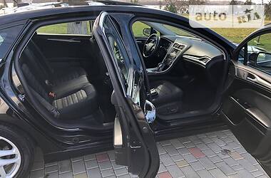 Седан Ford Fusion 2016 в 