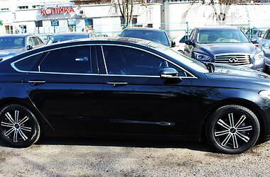 Седан Ford Fusion 2015 в 
