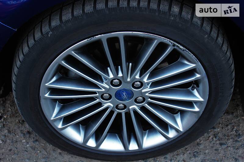 Седан Ford Fusion 2012 в Одесі