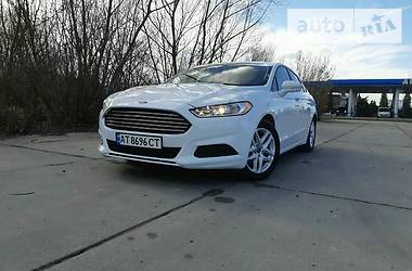 Седан Ford Fusion 2015 в 