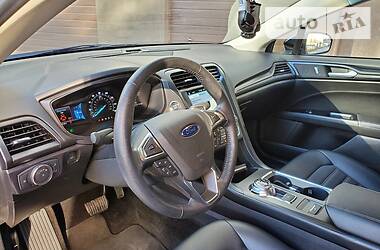 Седан Ford Fusion 2018 в 