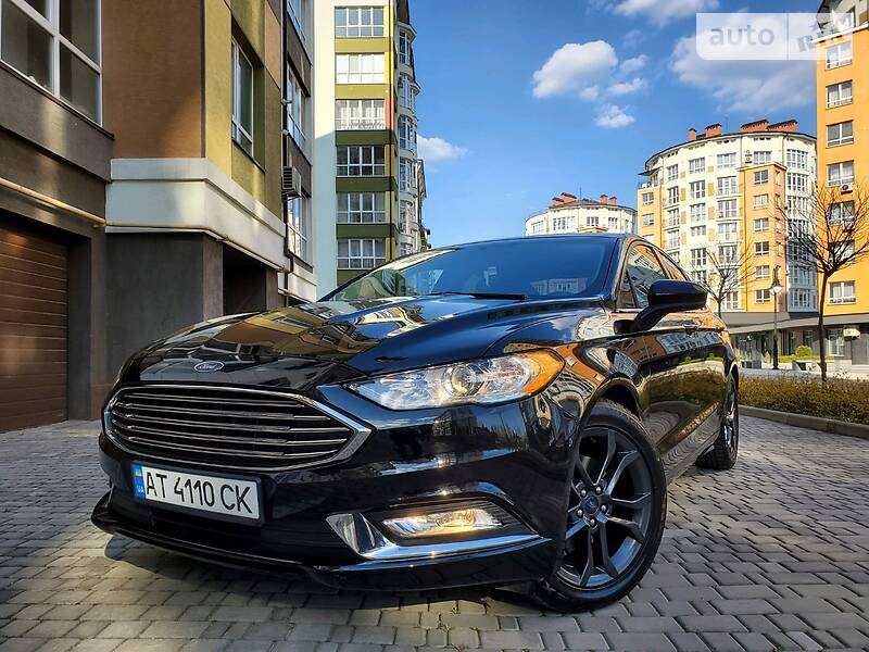 Седан Ford Fusion 2018 в 