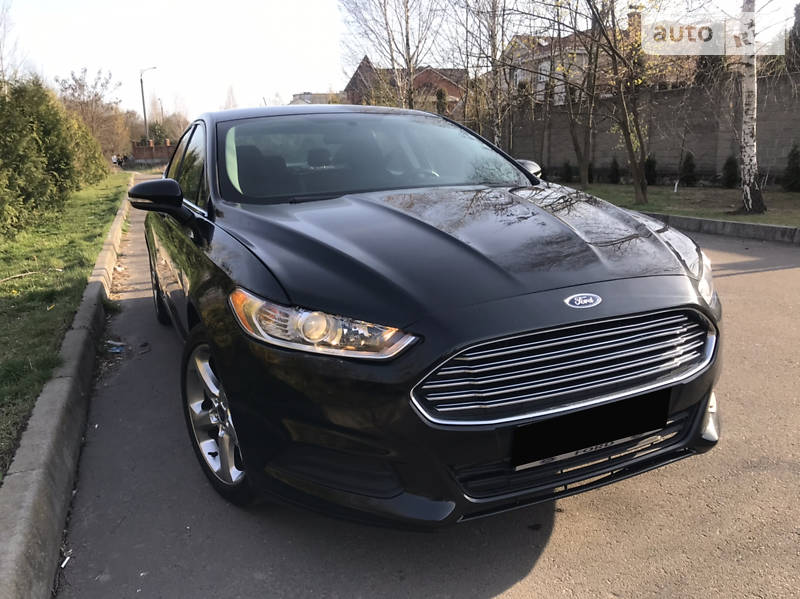 Седан Ford Fusion 2012 в Рівному