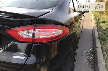 Седан Ford Fusion 2012 в 