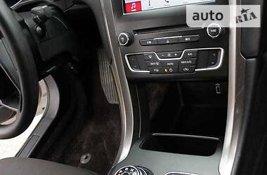 Седан Ford Fusion 2017 в 