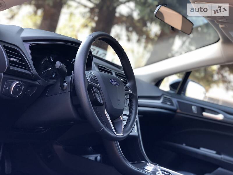 Седан Ford Fusion 2018 в Рівному