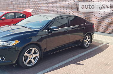 Седан Ford Fusion 2014 в 