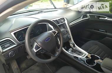 Седан Ford Fusion 2014 в 