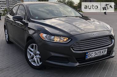 Седан Ford Fusion 2016 в 
