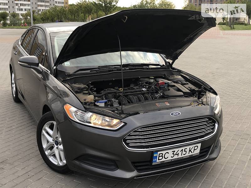 Седан Ford Fusion 2016 в Львові