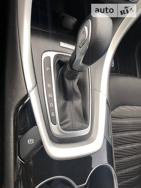 Седан Ford Fusion 2016 в Львові