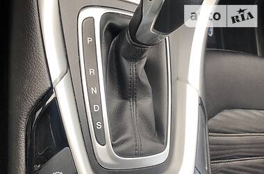 Седан Ford Fusion 2016 в 