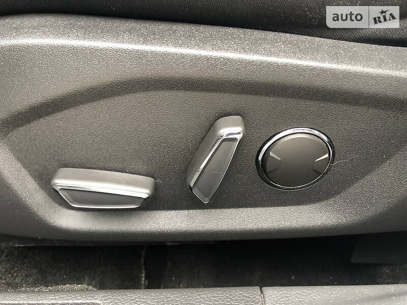 Седан Ford Fusion 2016 в Львові