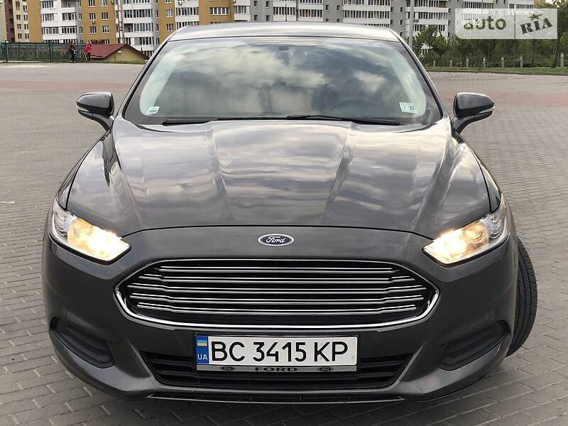 Седан Ford Fusion 2016 в Львові