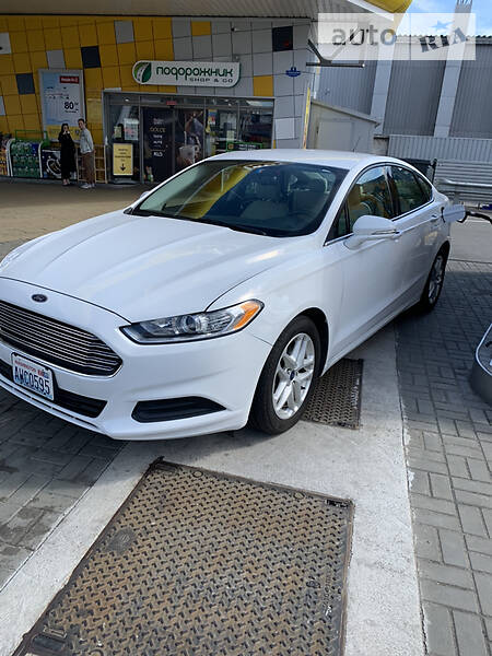 Седан Ford Fusion 2014 в Киеве