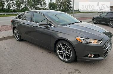 Седан Ford Fusion 2015 в Львове