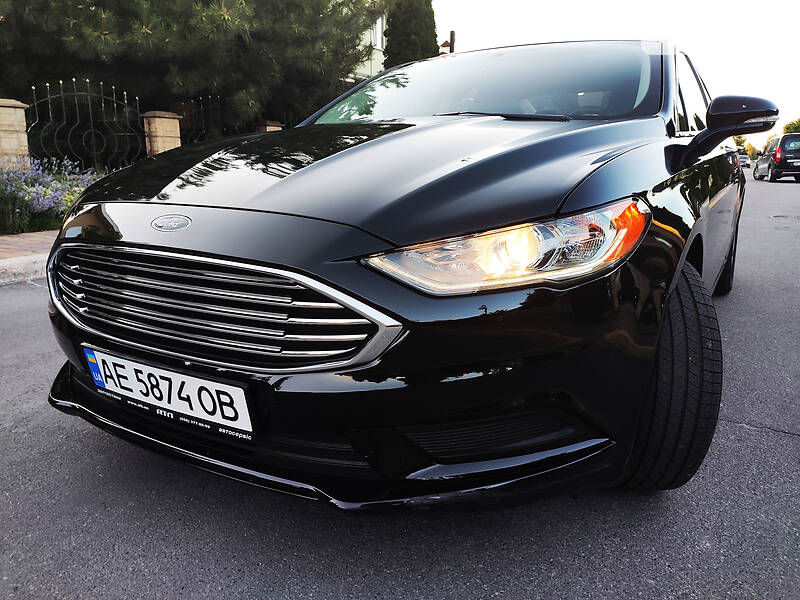 Седан Ford Fusion 2016 в Дніпрі